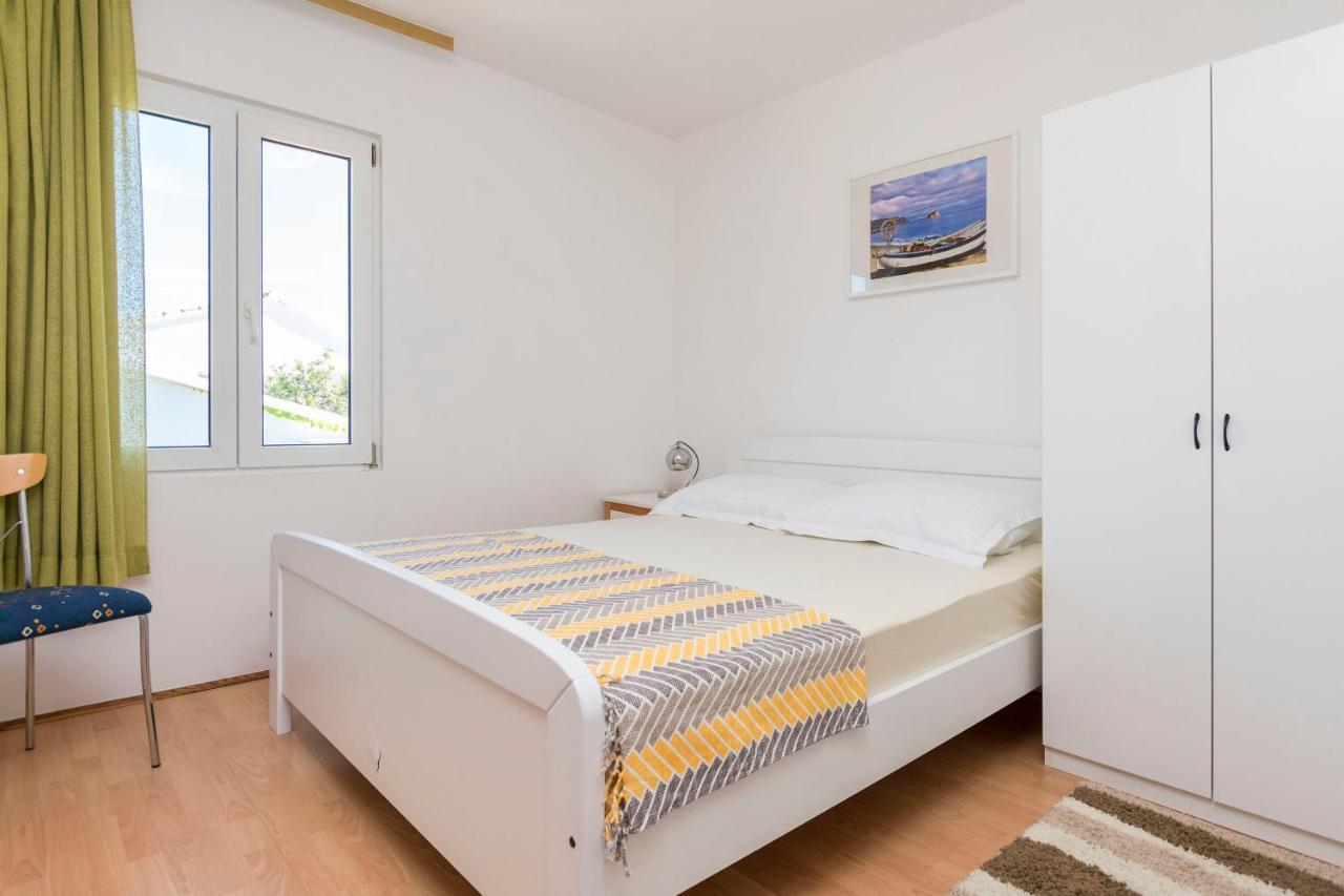 Apartments Ljubomir Rogoznica  Buitenkant foto