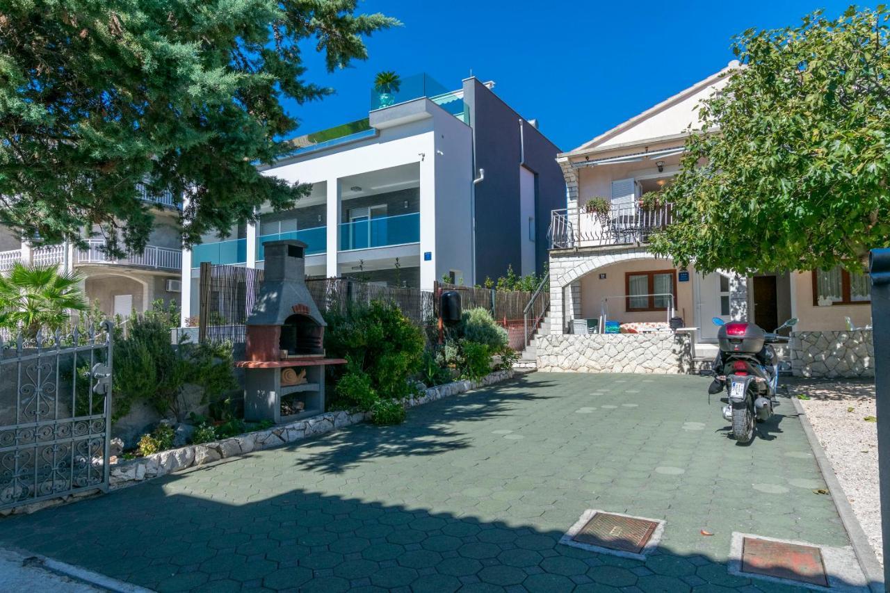 Apartments Ljubomir Rogoznica  Buitenkant foto