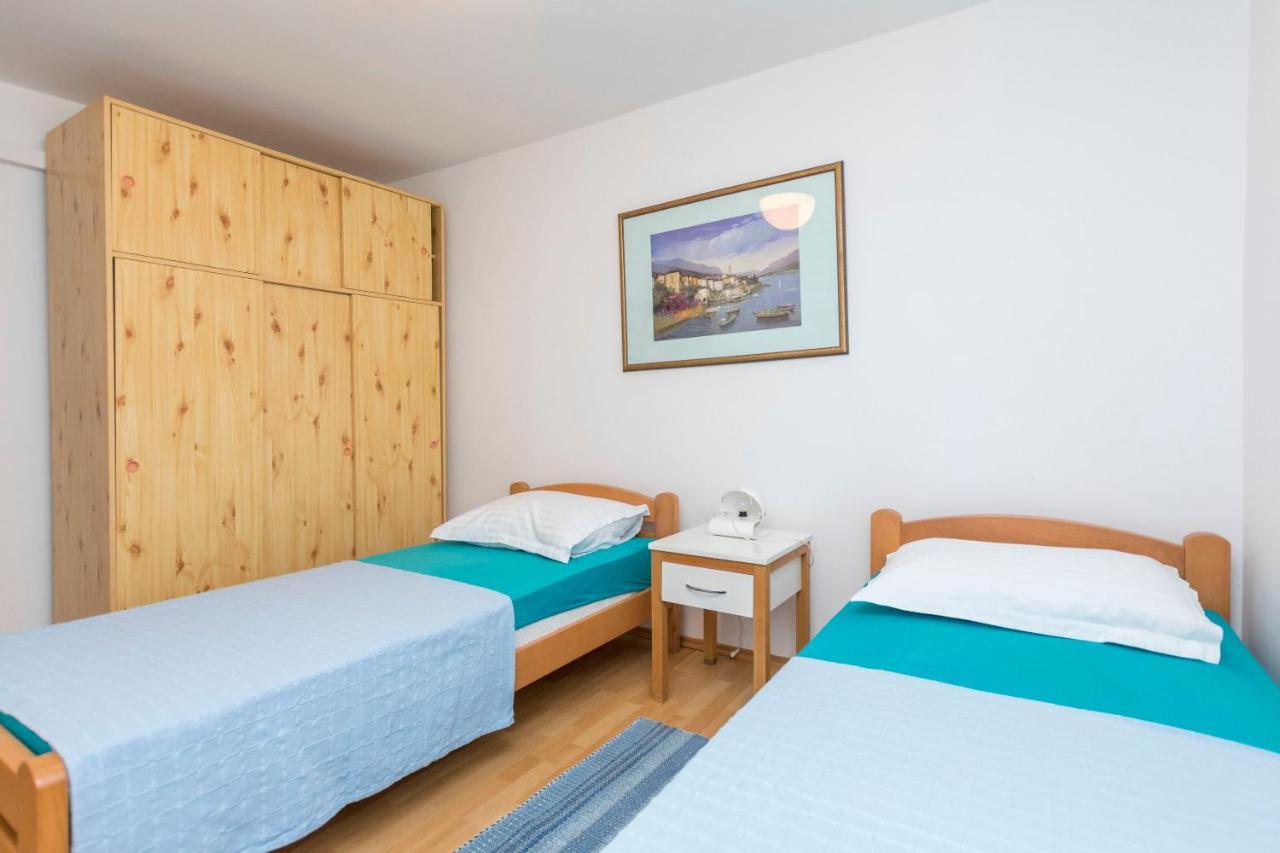 Apartments Ljubomir Rogoznica  Buitenkant foto